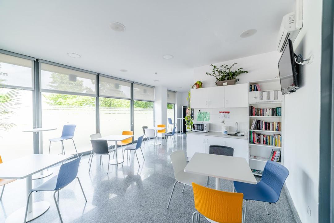 Micampus Logrono Student Residence 외부 사진